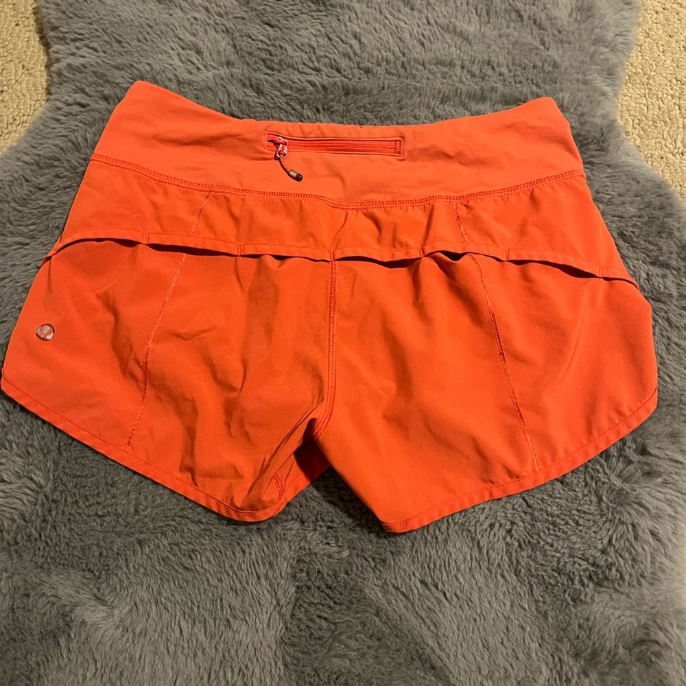 Lululemon Womens  4” Speed Up Shorts Size 4